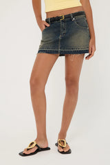 Abrand 99 Low Skirt Quinn Worn