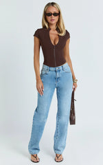 Duncan Top - Cap Sleeve Slit Neck Zip Front Top in Chocolate