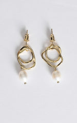 Flora Double Hoop Drop Earring in Gold And Pearl