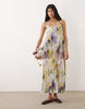 sleeveless square neck plisse midi dress in blurred floral print