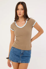 Perfect Stranger Contrast Bind V-neck Tee Taupe