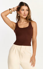 Elani Top - Scoop Neck Rib Tank Top in Chocolate