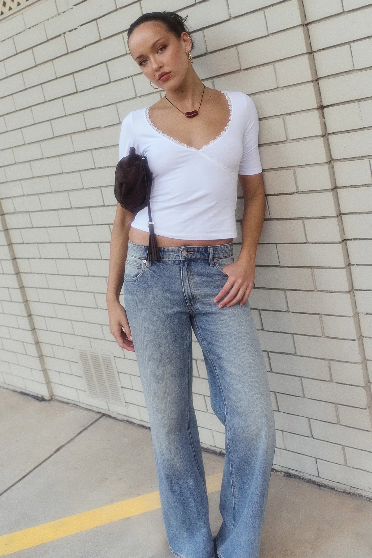 Motel SajiWa 3/4 Sleeve V Neck Top Ivory