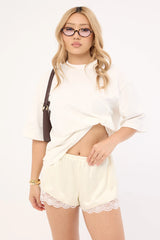 Perfect Stranger Aino Lace Shorts Cream