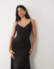 plissé contrast v-neck maxi dress with open back in black