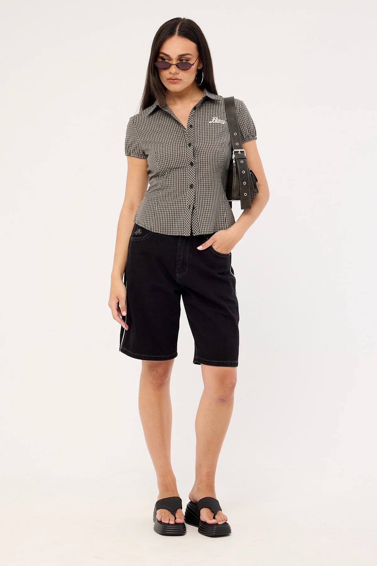 Worship Grand Prix Sloucher Short Worship Black